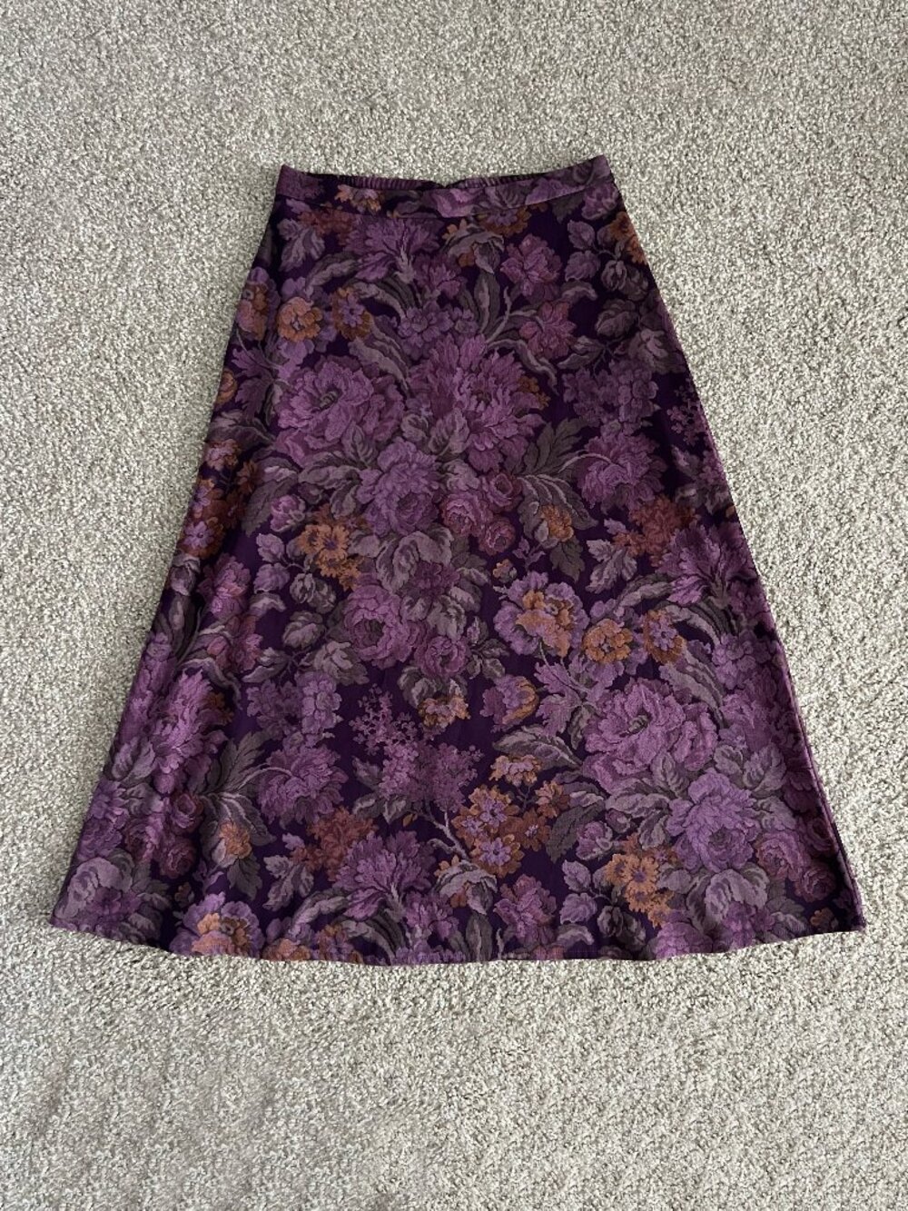 Chadwicks Purple Floral Grandmacore Tapestry A-Line Midi Skirt Size 8 Petite